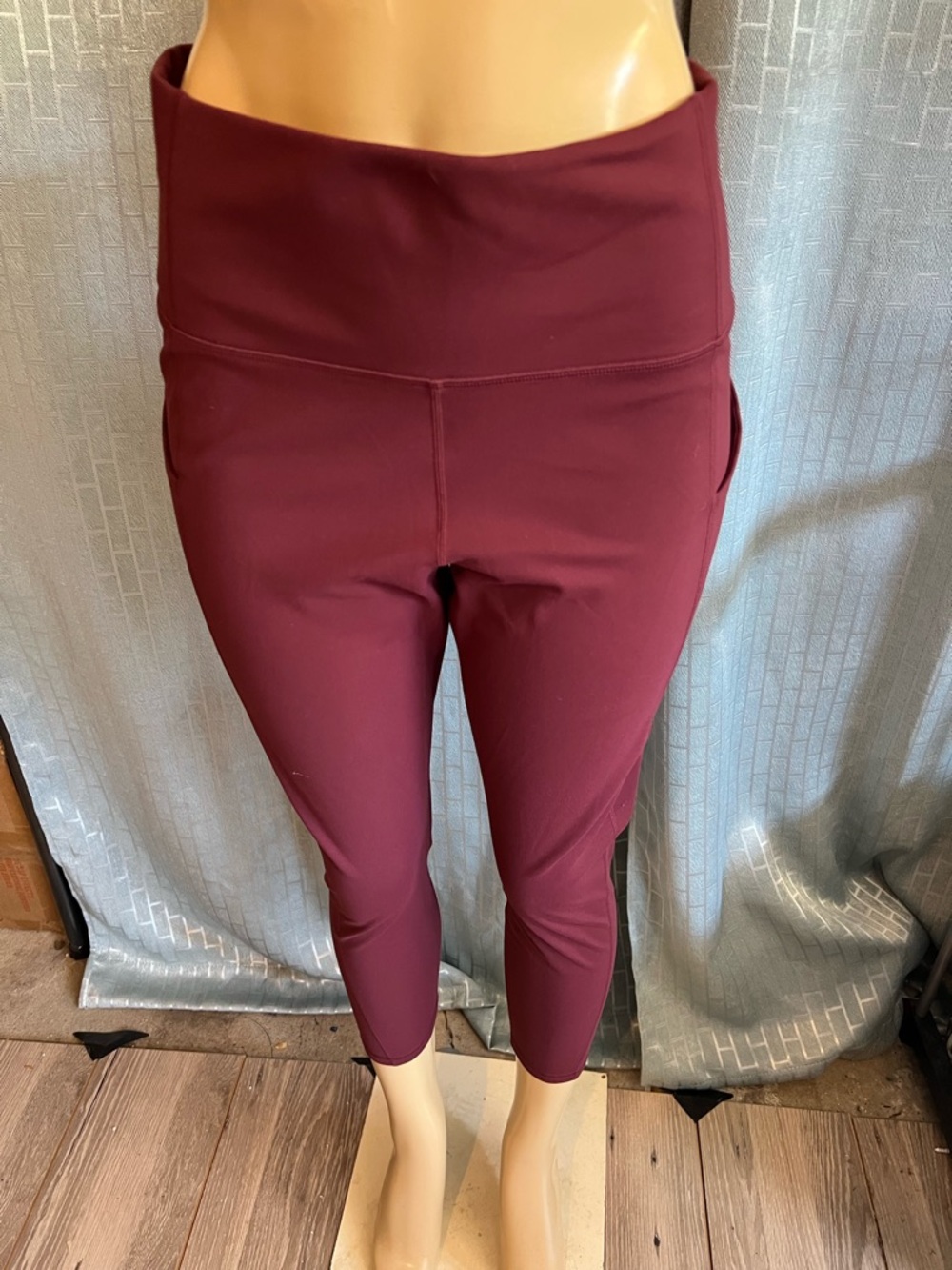 Fabletics High-Waist Capri Leggings in Wine